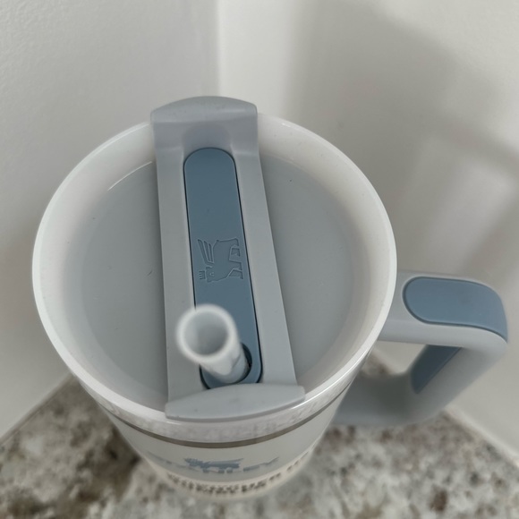 NEW Stanley- The Flowstate Quencher H2.0 Tumbler 40 OZ - Fog - Picture 2 of 6